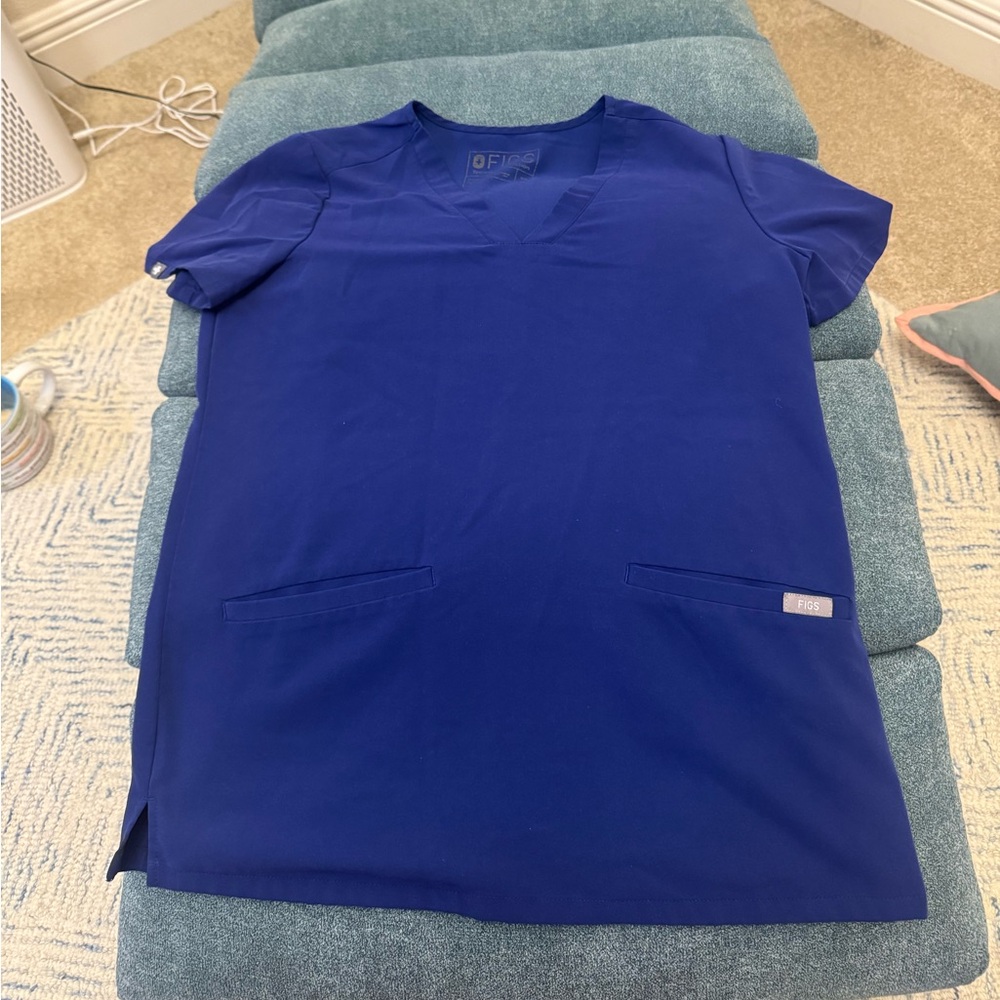 Figs Casma 3-Pocket Scrub Top XS Deep Royal Blue